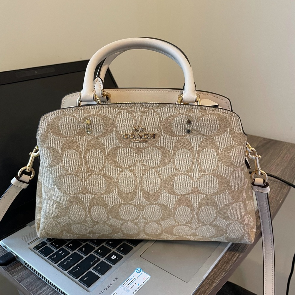 Coach mini Lillie carryall Tan Signature Handbag NWT